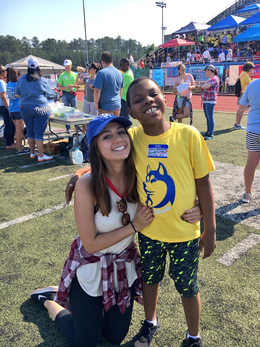 Emily Minkow tweet media