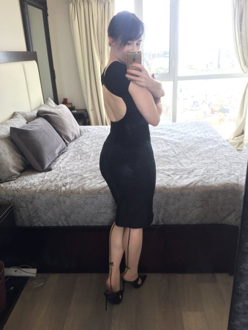 Mood: Give me all your lovin&rsquo; https://t.co/9EYDcYFu3q