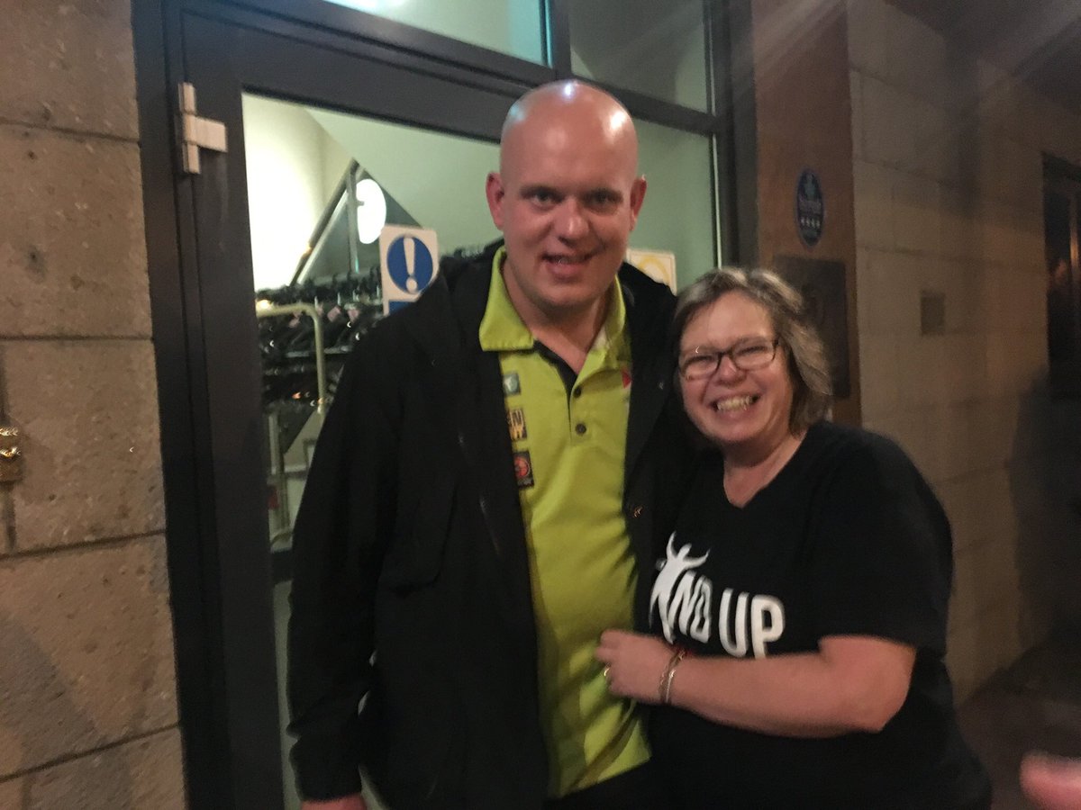 BikersBoutique's tweet photo. Brilliant night at the darts! https://t.co/0hY7tQbFtx