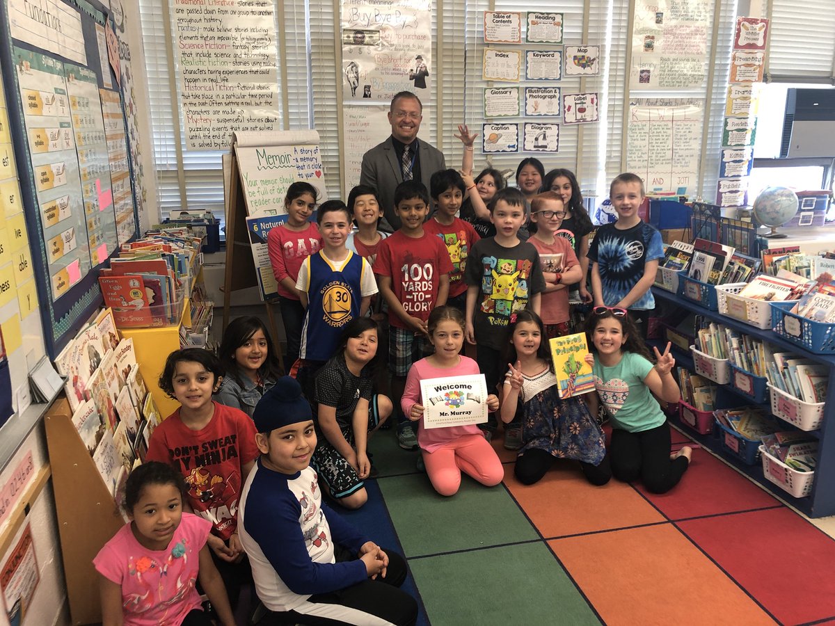 msjanskyPOB's tweet photo. Our class loved their special visit from JFK High School, Principal Murray! Thank you! #CommunityReaderDay #read #TheFrogPrincipal @StratfordPOB @POBStratfordLib @POBSchools @AlisonJClark @MrsWintersSR https://t.co/o3ThmVCL35