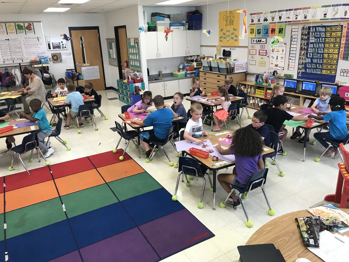 Kristin Sheely (@sheelykristin) on Twitter photo Learning about fair shares with M&Ms #learningisfun <a href="/SheltonParkES/">Shelton Park ES</a> <a href="/kjdrosinos/">Karen Drosinos, Ed.D.</a> Learning about fair shares with M&Ms #learningisfun <a href="/SheltonParkES/">Shelton Park ES</a> <a href="/kjdrosinos/">Karen Drosinos, Ed.D.</a>