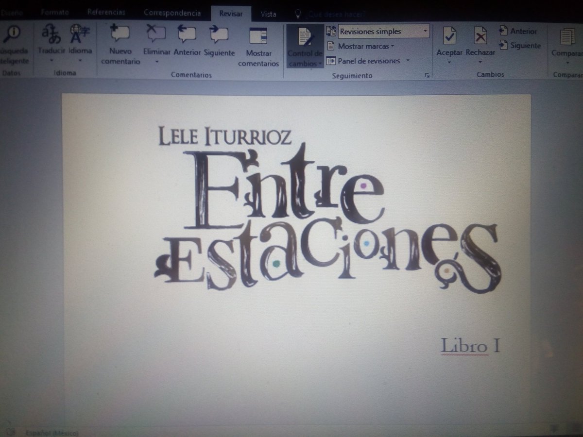 AdrianaGlzM's tweet image. Las ventajas de que tu BFF @leleiturrioz sea escritora y te deje ser su beta 😁 #EntreEstaciones #Libro1 #Español  #SeasonsWithin #ILoveMyLife #Mayo