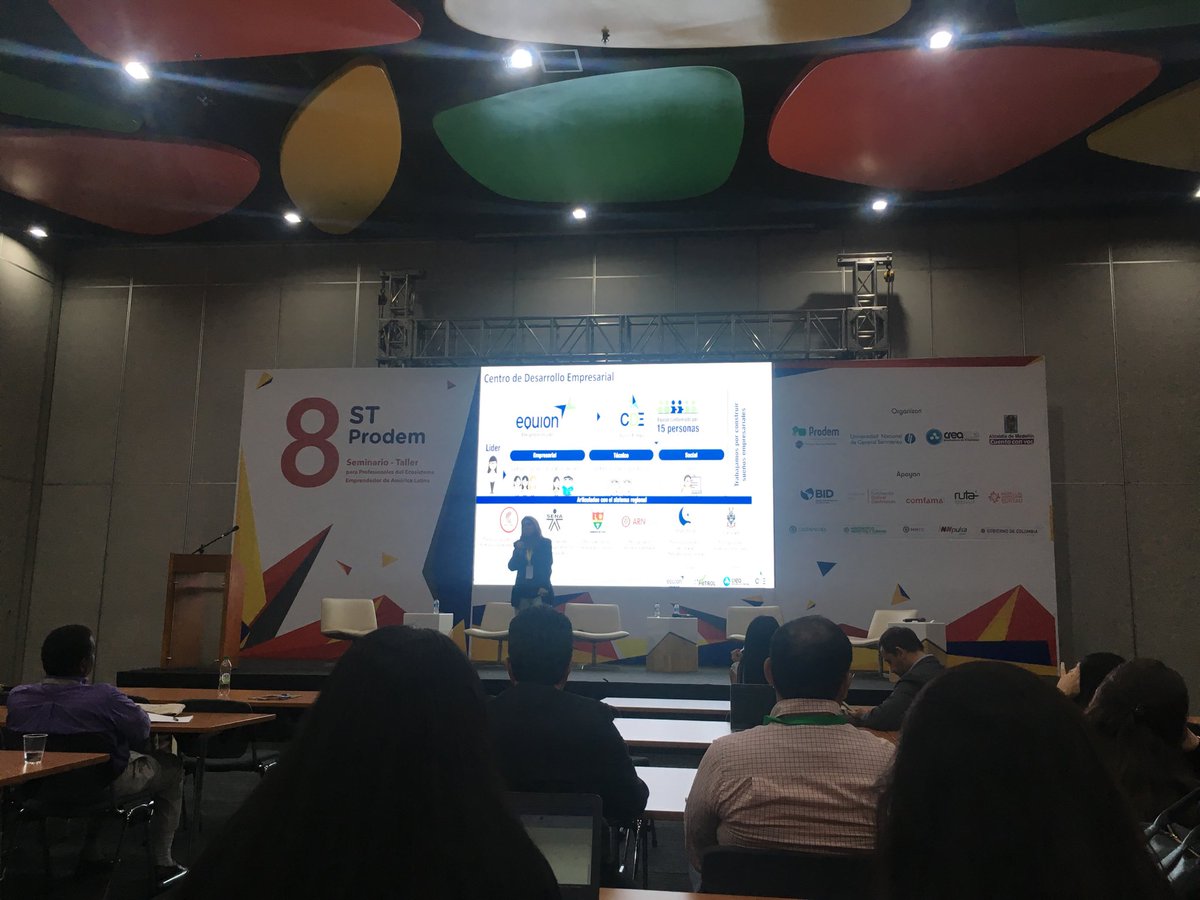 olgaruizco's tweet photo. @ITM_Medellin en #STProdem2018 @infocreame @ungsoficial @AlcaldiadeMed @Ruta_N a esta hora experiencia #Equion @ECOPETROL_SA @Repsol interesante experiencia de emprendimiento #CentroDesarrolloEmpresarial https://t.co/JL5RnhwnGC