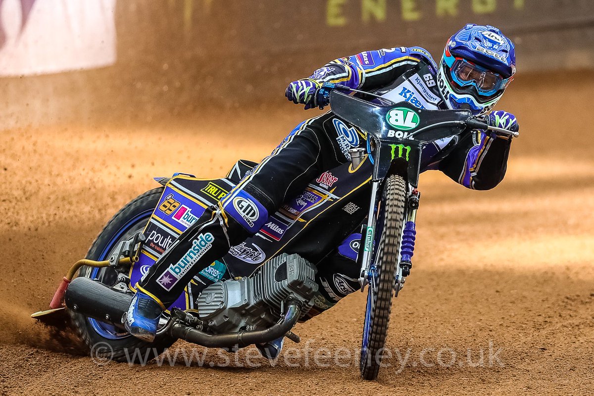 stevefeeney's tweet photo. Great Practice day at the #WarsawSGP here are some great shots see the rest here https://t.co/njLOvvaUaE https://t.co/vNZ17UsJSm