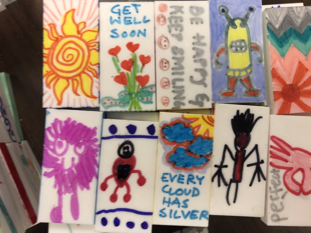 creativity_hive's tweet photo. SO PROUD to announce that last night @SpicewoodPYP #SpicewoodGalleyNight18 our Spicewood community made 670 #joybots &amp; #bravebots to donate to @dellchildrens #swesACTION at its best! #proudartteacher @ibpyp @ibjvancepyp @rrisdart @SWE_PTA @botjoy #proudtobeIB #FabArtsFri https://t.co/m5WOUDjT3v