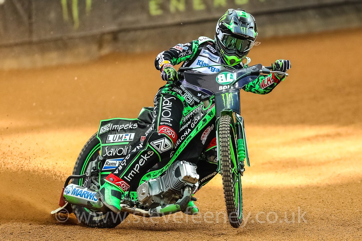stevefeeney's tweet photo. Great Practice day at the #WarsawSGP here are some great shots see the rest here https://t.co/njLOvvaUaE https://t.co/vNZ17UsJSm