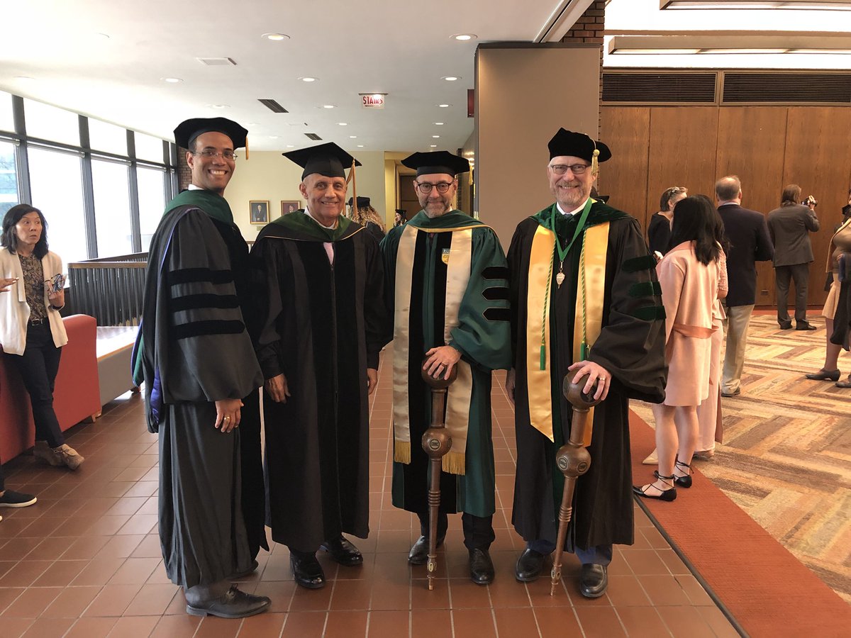 UIC College of Medicine Commencement and Special Hooding with honored guest @DrRichCarmona 17th Surgeon General of the United States. @OSAadvisor @uiccom