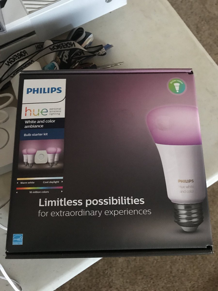 FallxnHD's tweet image. Bought these for my new apartment 😏