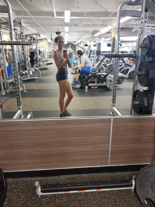 Working out at the gym doing leg day today! 🏋️&zwj;♀️ @teambrian2016 #FridayFeeling #Workout #workoutmotivation<a href="/tag/workout"class="tags"><span>#workout</span></a><a href="/tag/healthy"class="tags"><span>#healthy</span></a><a href="/tag/sexy"class="tags"><span>#sexy</span></a><a href="/tag/fridayfeeling"class="tags"><span>#fridayfeeling</span></a><a href="/tag/worko"class="tags"><span>#worko</span></a>