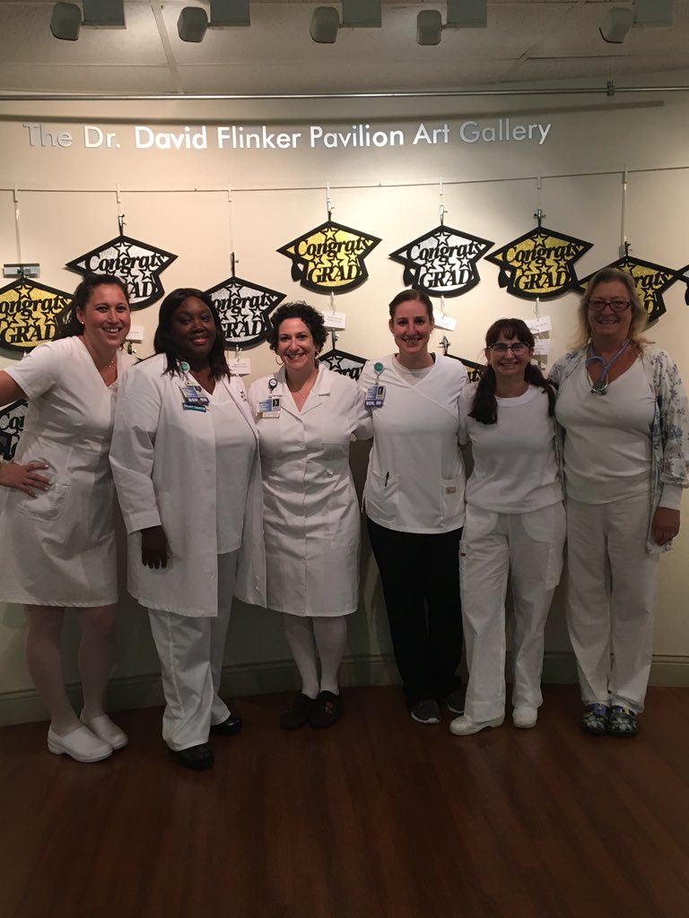 ZakMelissa's tweet photo. Happy Birthday Flo! Nurses wear white! Annual pic #MemorialRocks #HappyNursesweek @VirtuaHealth @tlcarlino @rmillerjunior @pamelagallus https://t.co/brA7FeBqLo