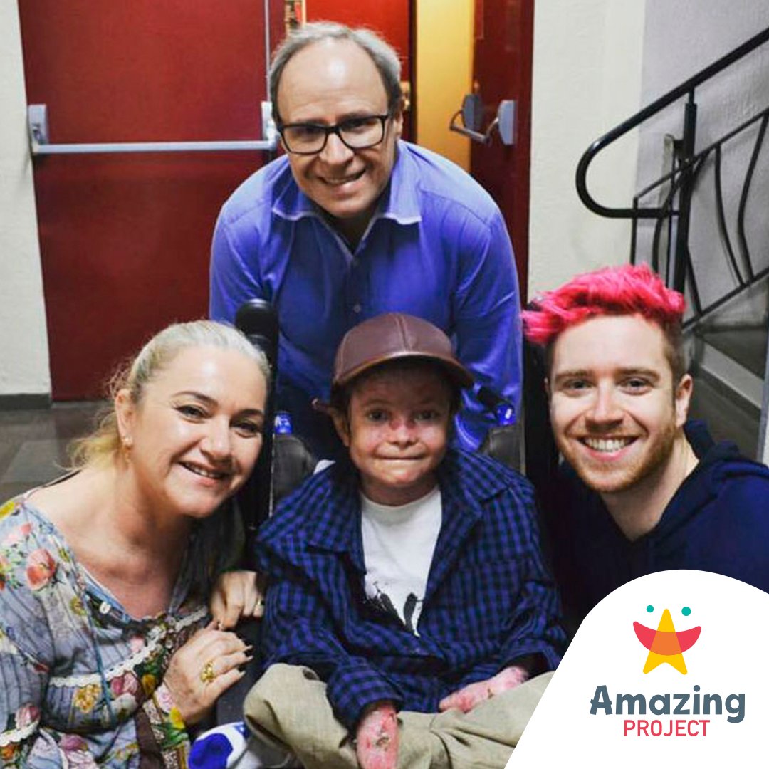 Olá! Lembram do Gabriel? Ele tem 21 anos, mora em Crato/CE e possui epidermólise bolhosa. Ele precisa se deslocar até São Paulo para realizar tratamento especializado. O Amazing ajudou a custear suas despesas com a viagem e hospedagem. #BeAmazing #TodosJuntosFazendoAlgoIncrível