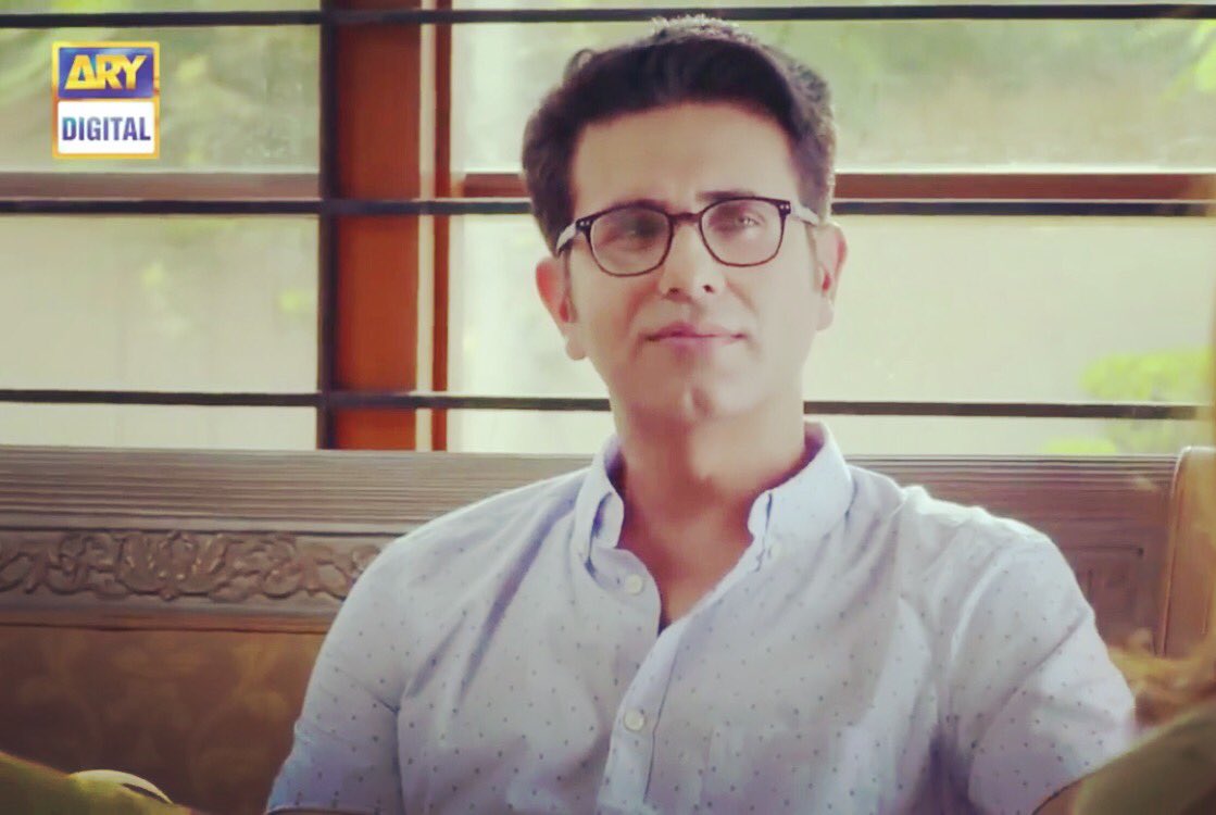 FahadMAhmad's tweet photo. Finally made an entrance in #drama serial #Khasara (@arydigitalasia) on my birthday. Hope you are watching this star studded serial, even before I showed up :) Directed by #shahidshafaat. Produced by #nextlevelent @sanashahnawazz https://t.co/1v1PIsrcms