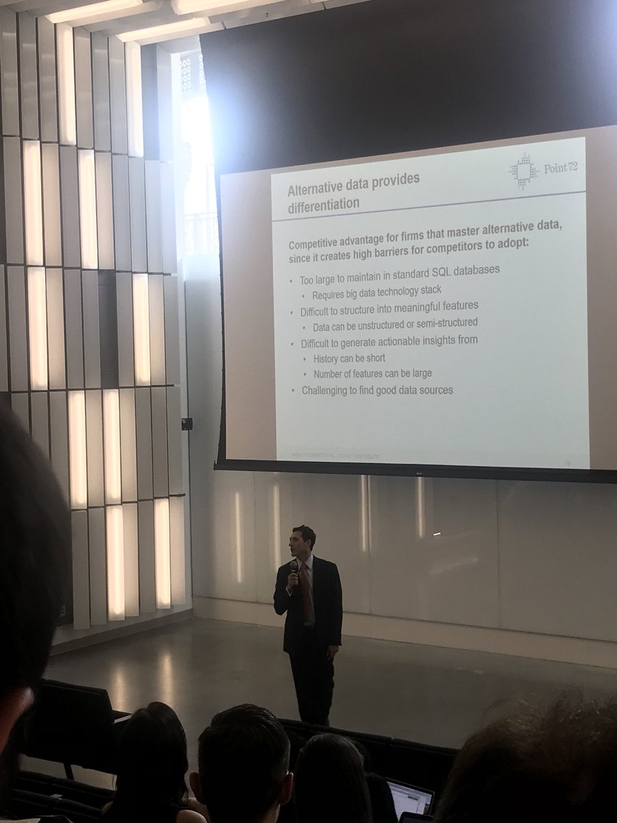 marco_dibo's tweet image. Excelente presentacion de David Loaiza, Chief Data scientist at Point 72. Python el lenguaje que utiliza #bigdatafinance #alternativedata