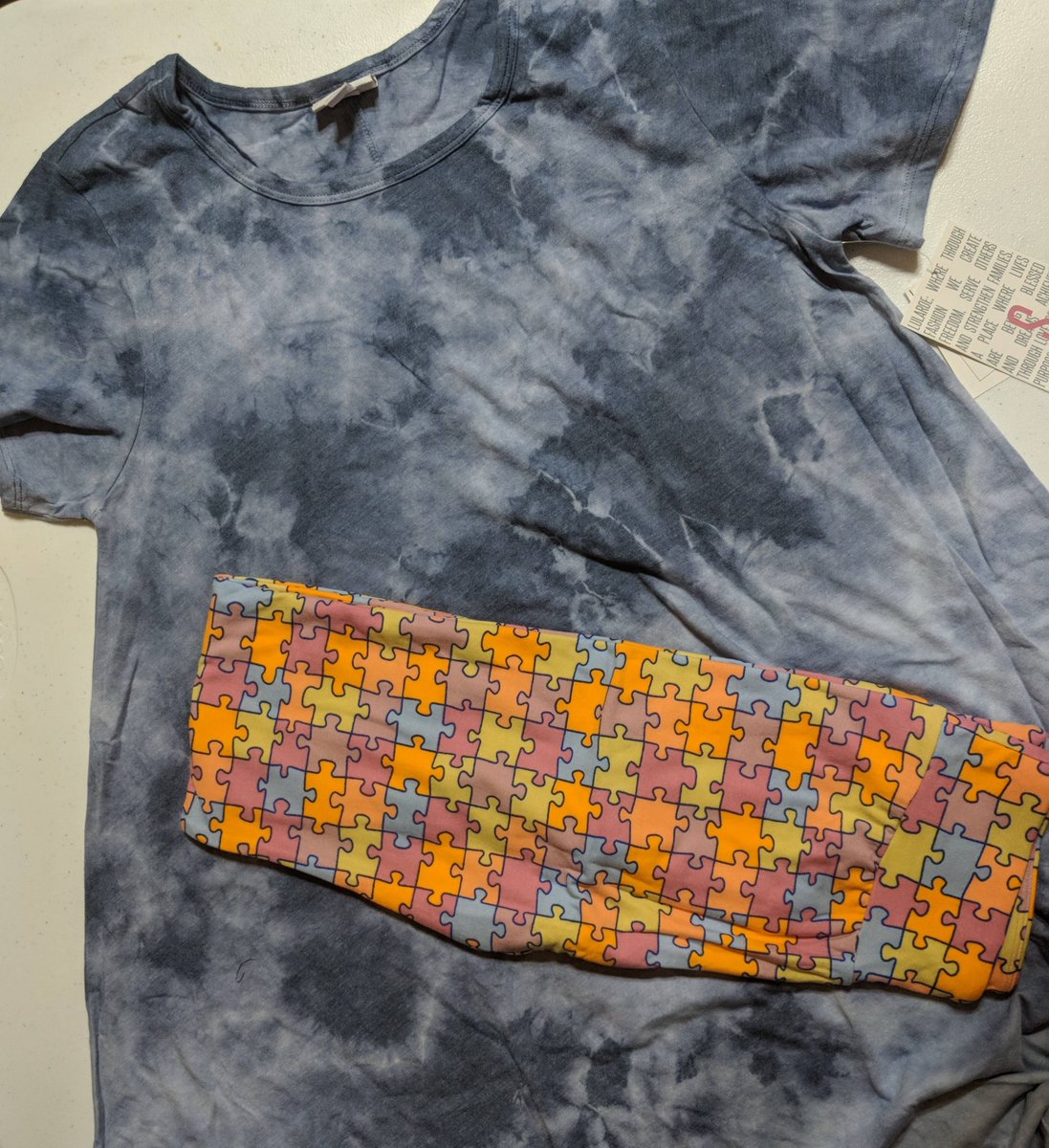 1mor2go's tweet image. Small Carly &amp;amp; OS