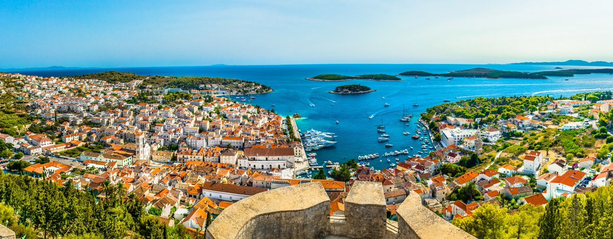Barb_Hicks's tweet photo. Bask in treasures of the Dalmatian Coast from Diocletian’s Palace in Split and the belle-époque villas of #Opatija to vivid sunsets over the peninsula in #Pira. nhttps://goo.gl/gKgcz6  #Croatia, #Montenegro, #Slovenia, #Italy https://t.co/hZYpXvtA5j
