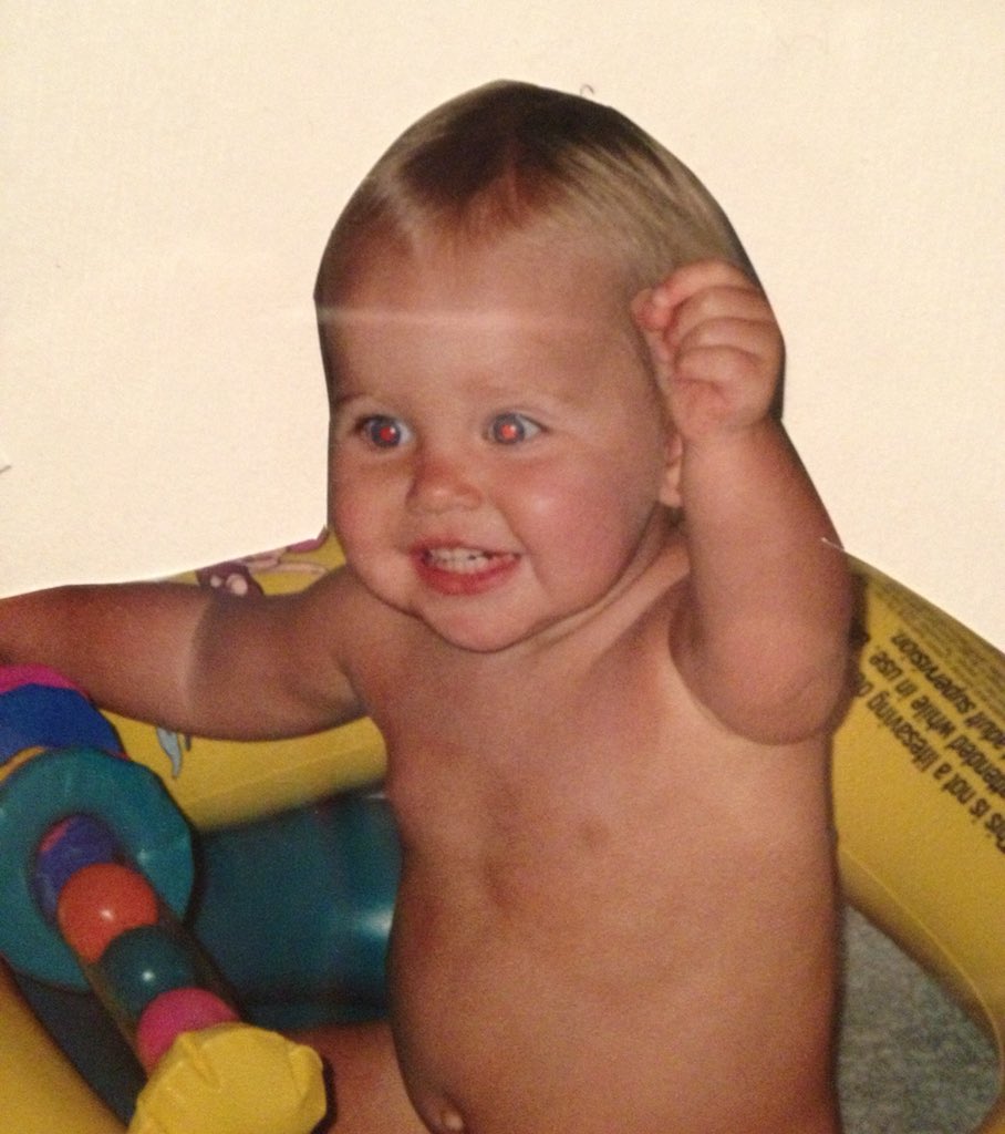 HameronCopkins's tweet photo. Congrats Bailey! #utgrad2018 https://t.co/a3a5woUqtn