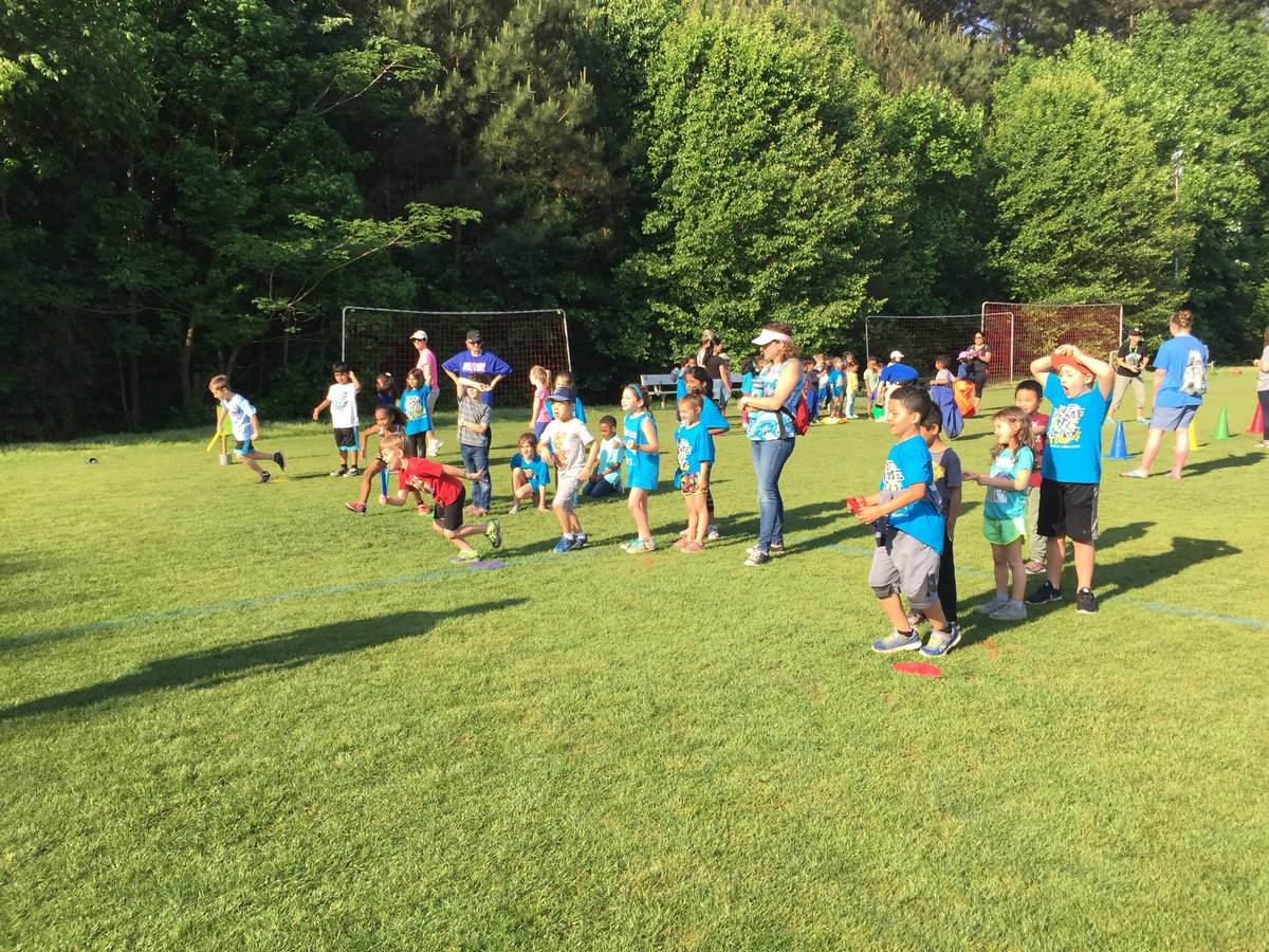 krakerklass's tweet photo. Great teamwork and cheering! https://t.co/JOq4qcUi1d