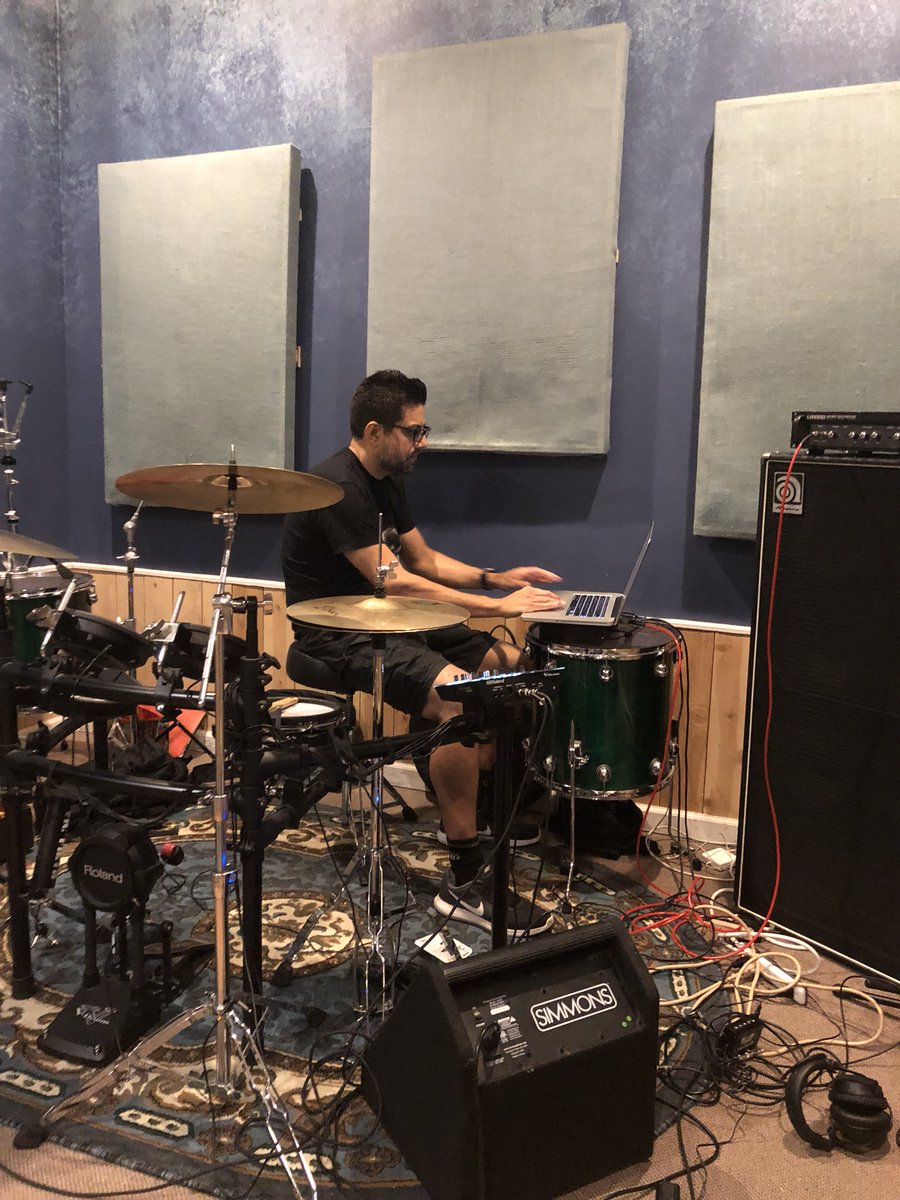 _michellearagon's tweet image. Siva Noir rehearsal went fantastically! A few more of these and watch out!