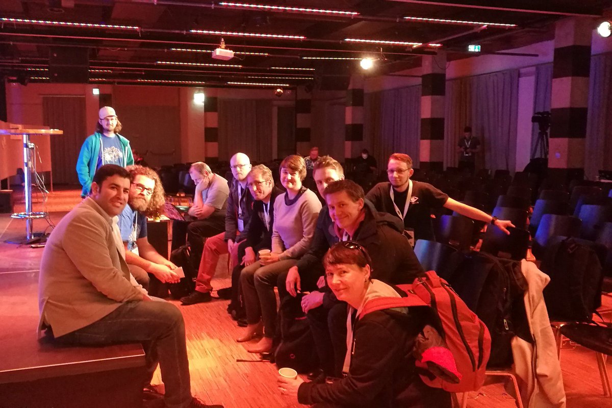 hussamallaham's tweet image. #DevOpsDays Zurich and #Powercoders - Coding Academy for Refugees
Another amazing experience.