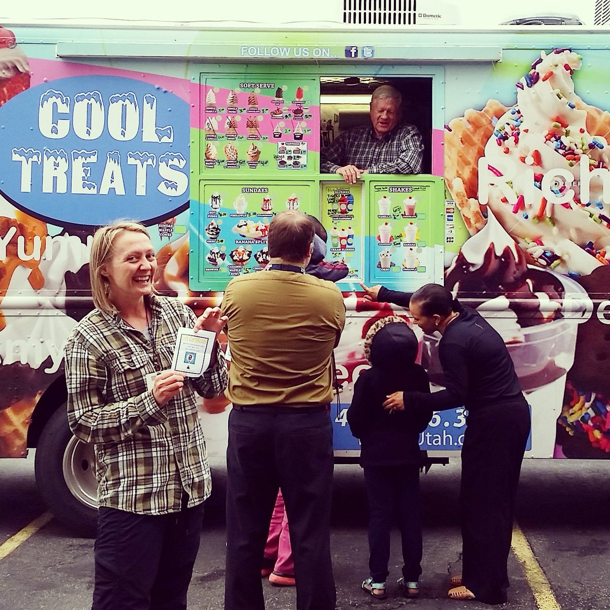 ctochange's tweet photo. What says #nursesweek appreciation than #icecream? Thank you to our awesome team for everything you do! #addicitonrecovery #foodtruck #icecreamtruck #cooltreats https://t.co/W3XBYeAocp
