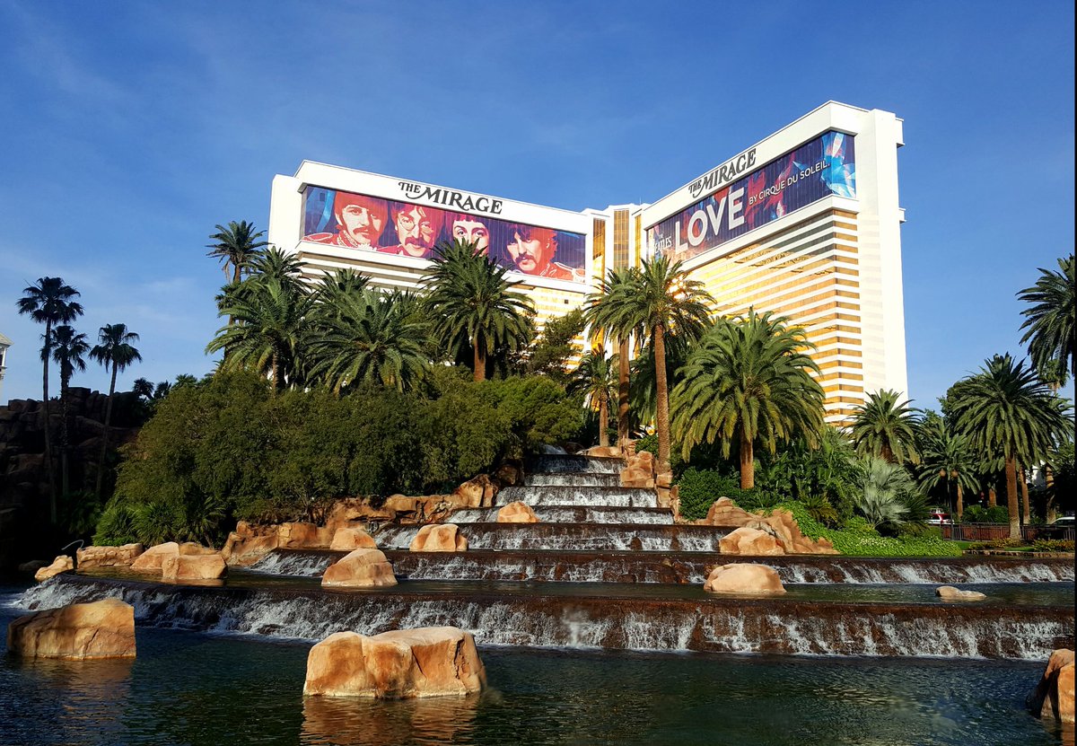 griz1's tweet photo. Morning run went past some famous #casinos... @CaesarsPalace @TheMirageLV @VenetianVegas @ParisVegas
@CityOfLasVegas #TheStrip #VivaLasVegas @pac12 #Pac12SAHC @ekroshus @beyondconcussed https://t.co/HyVA6Atjen