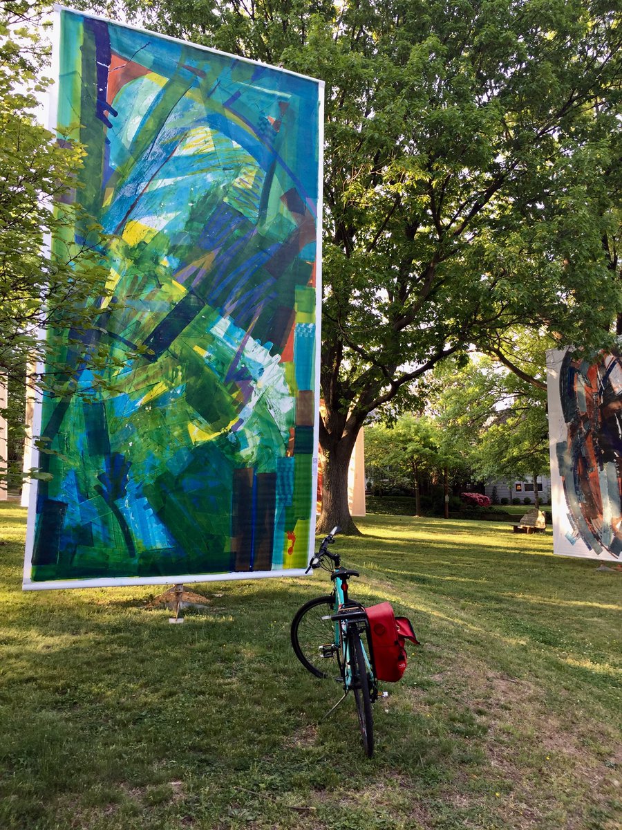 sharongang's tweet photo. LOVE these canvasses on Mass. Ave.! Thanks @DCDPR and Kiril Jeliazkov for brightening our day! #TheOrangeStep https://t.co/ecji2Qjdnr
