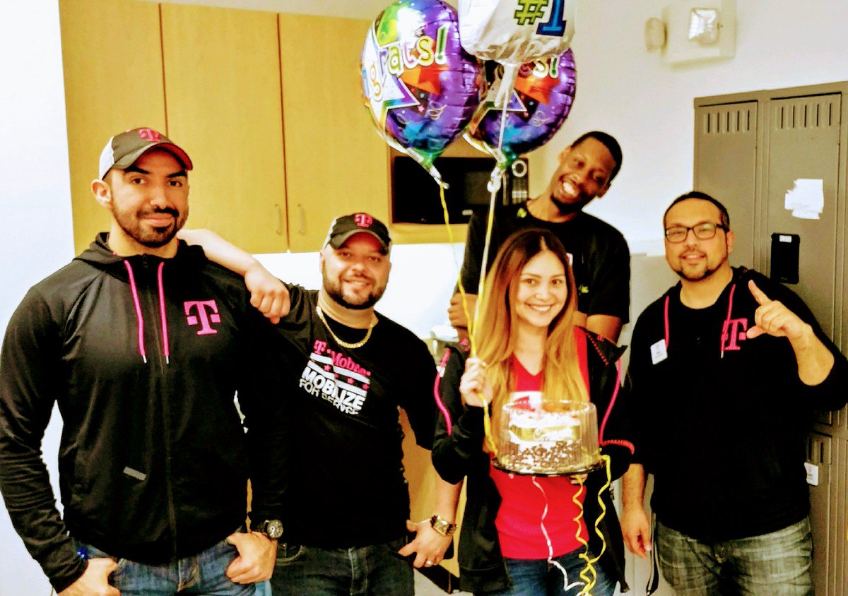 Congratulations Lauren G. on your promotion to RAM! You are going to accomplish great achievements in your new role! @adanacuna8 #DevelopingOthers #SANorth #AreYouWithUS