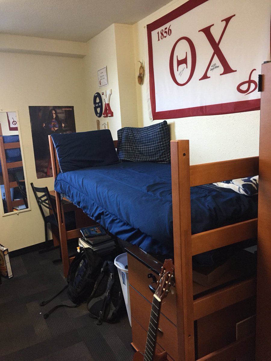 SergioJaimes_'s tweet photo. College really do be like the movies sometimes 🎥 #ΘΧ #YearOneComplete✔#4.0szn https://t.co/YvjkjskytL