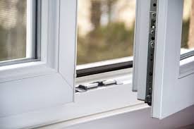 Break &amp; Enter Interrupted By Home Owner  bit.ly/2KVKZMf  #NorthVancouver https://t.co/ZSYKAQGC3R