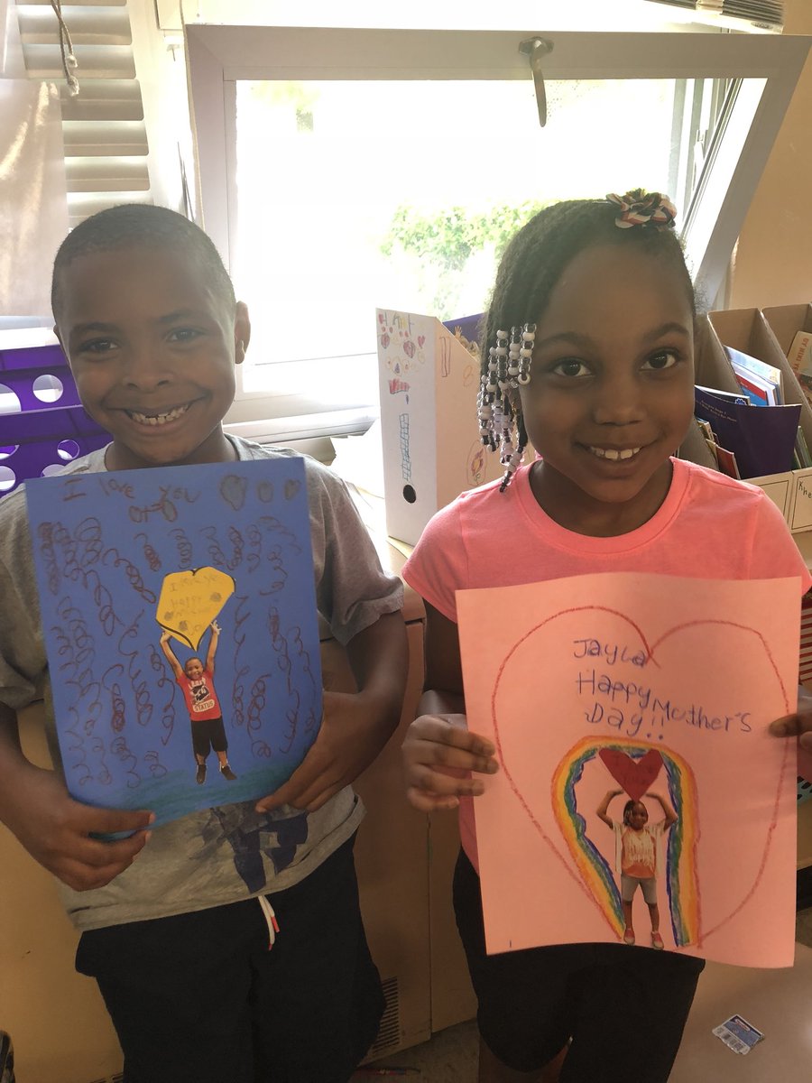 MrsWaurin's tweet photo. Took a break to create fun cards for our Mom’s! https://t.co/3IX3c06M5U