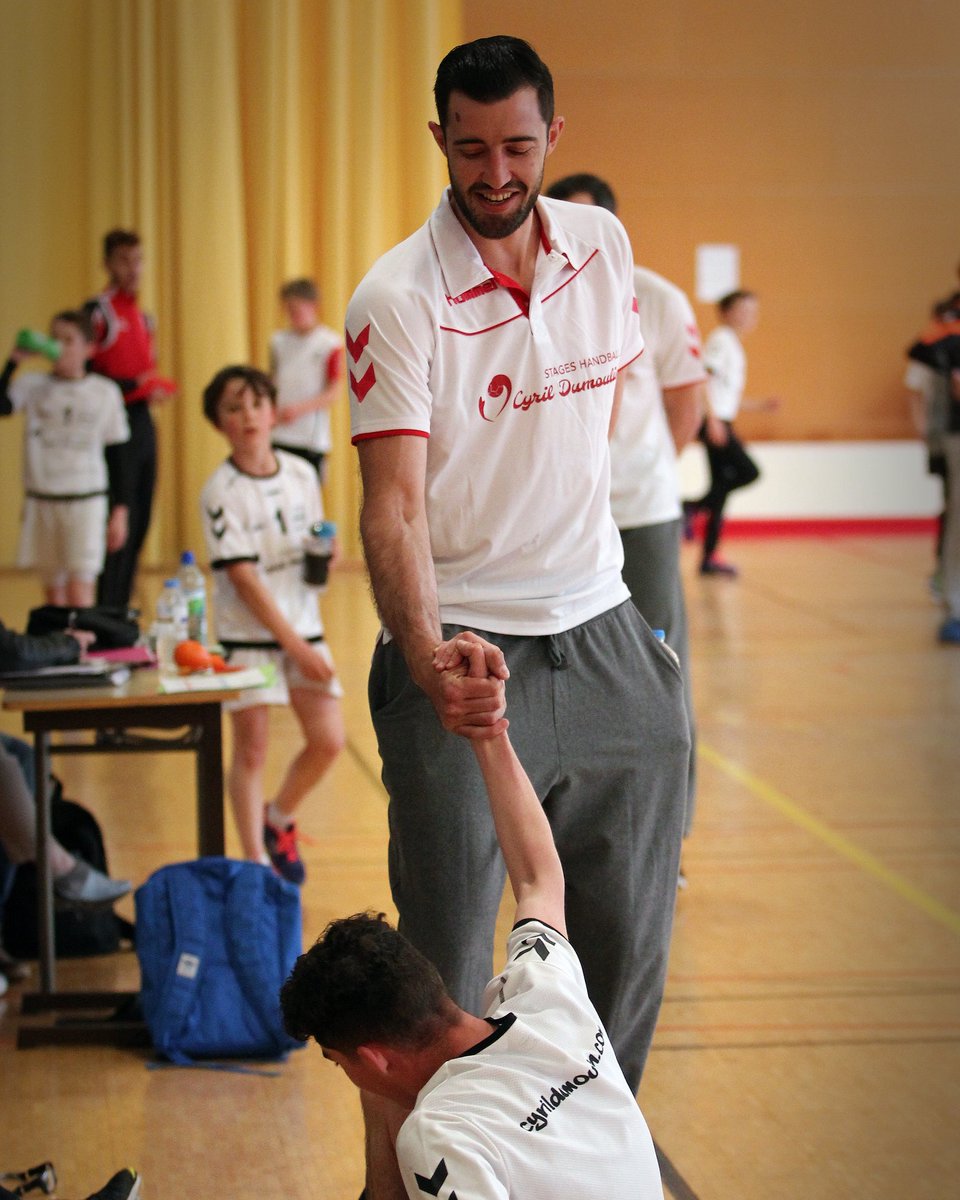 CyrilDumoulin's tweet image. Vouloir transmettre et finalement grandir avec ces jeunes motivés et déterminés, voilà pourquoi je m'implique tant pour mes stages...
Vivement cet été !!!! 😁
#unstage #unetatdesprit #samuser #progresser #passion #plaisir #transmission #joueurs #gardiens #ete #nantes #courchevel