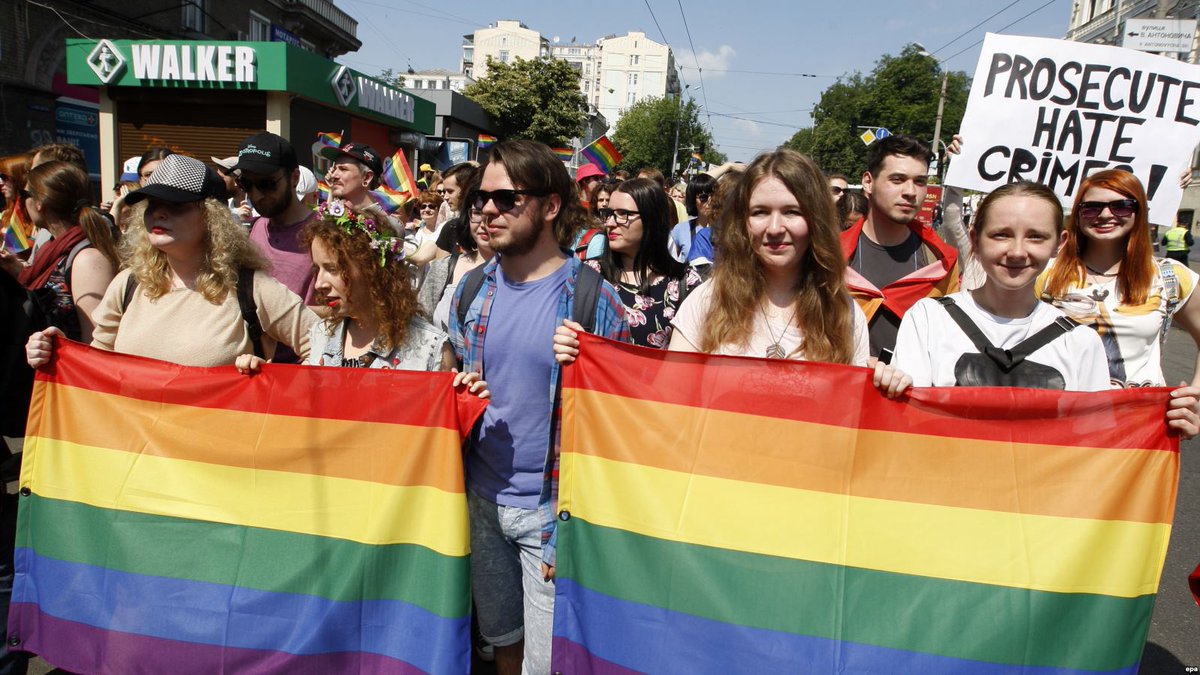 RFERL's tweet photo. A far-right Ukrainian group disrupted an LGBTI event in Kyiv on May 10 without Ukrainian police intervening to stop their actions, says Amnesty International.
https://t.co/5uLrm2ZcJR https://t.co/yzASG4XxeE