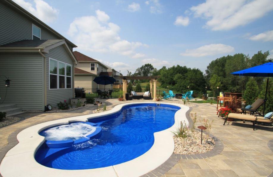 We take pride in helping people achieve their dreams of turning their backyard into a beautiful oasis. Take a look at some of the fantastic work we’ve done for our customers.
superiorpoolandpatio.com/gallery/