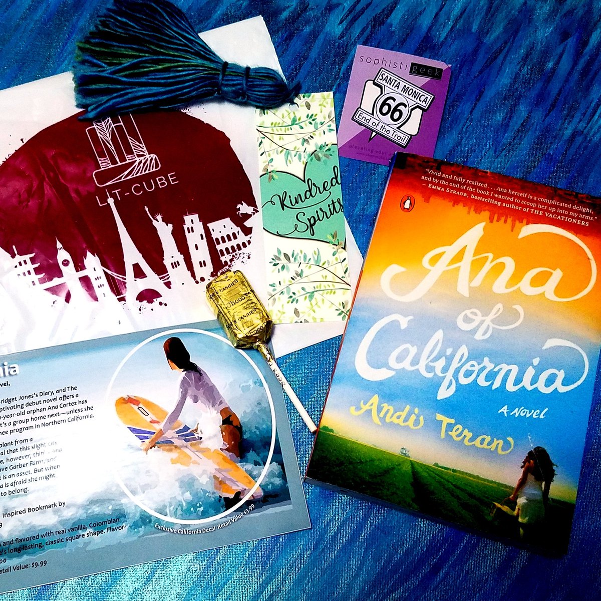 readtoinfinity's tweet image. April litcube. #litcube #unboxing #subscriptionbox #subscriptionaddiction