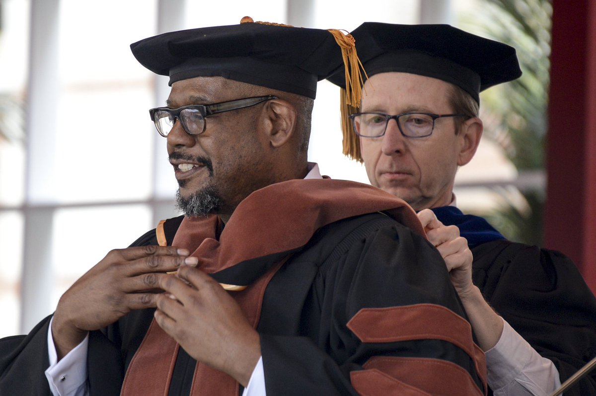 vidcrane's tweet photo. #USC #Trojans commencement Friday brings honorary degree to #LAPD chief #CharlieBeck and actor #ForestWhittaker https://t.co/XRI1lcI8Uu