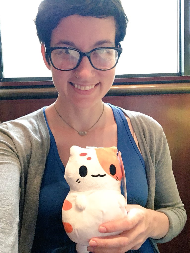 hilarysk's tweet photo. I have the best coworkers ❤️😻❤️ They got me this cat as a congratulations for my #MadRuby2018 talk.
@TenFwd @veeguerrero3 https://t.co/9e20NaAoD8