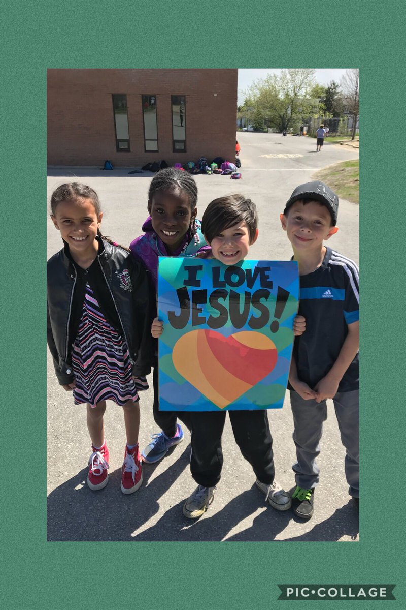 MissJoyceOCSB's tweet photo. That’s a wrap on Catholic Education Week 2018... Thank you to everyone who volunteered, attended, supported, participated, followed and inquired with us all week long 💙🙏🏼🤗🎉
@SBAocsb @OECTAProv @janmulvihill #CatholicEducationWeek #CathEduWeek https://t.co/BwpbyeZPyn