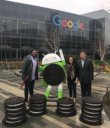 stmarysbusiness's tweet photo. Dean Zhan Li visiting Google headquarters. Did you know that Saint Mary's is a partner with Google for student recruiting? #google #sebasmc https://t.co/fms08tCPlX
