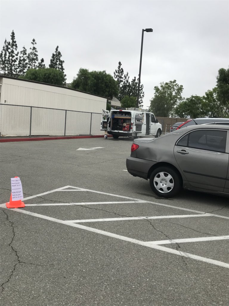 RADedCoach's tweet photo. Very spoiled today for Teacher Appreciation! Thank you @sue_buster and our PD secretaries!💕 @MVUSDPD https://t.co/EdL4hAG73e