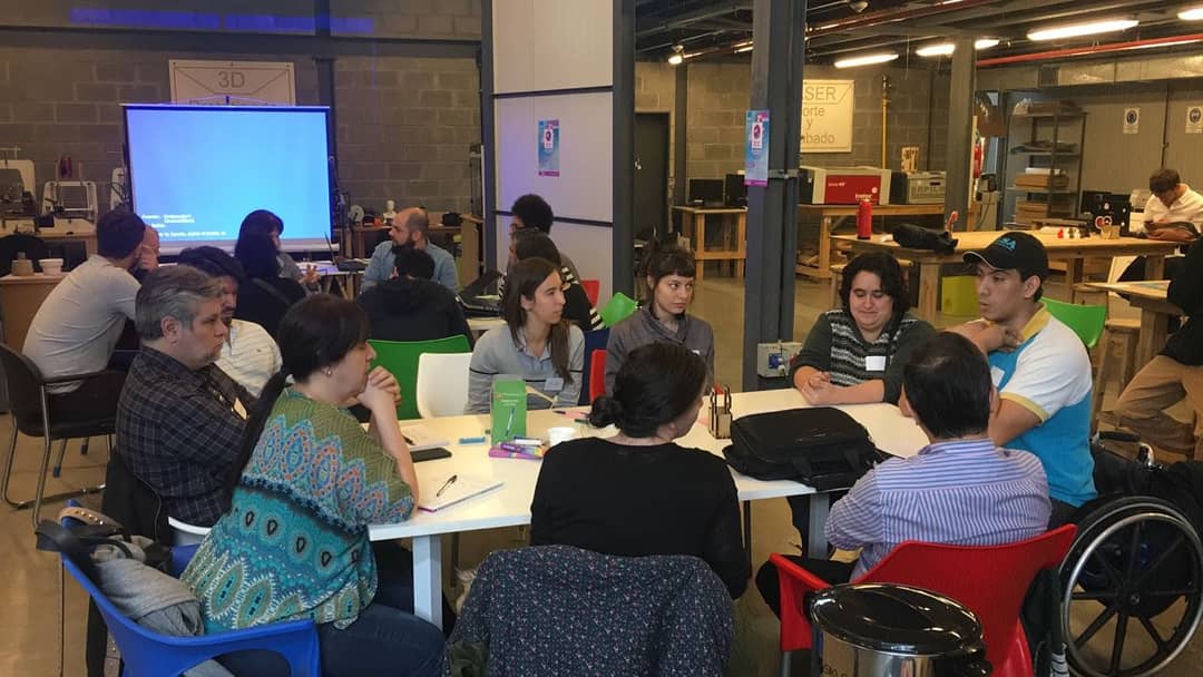 BAcienciaytecno's tweet photo. ¡Volvió #GaleríaCientífica!
Challenge de Co-Creacion en el #CmdLab: generando soluciones para personas con movilidad reducida, utilizando la tecnología de Impresión 3D! 🙌
@Che3Dok @copidisgcba
#innovación #inclusión #solidaridad #emprendedurismo #cienciaytecnología https://t.co/0aJhRKdSLM