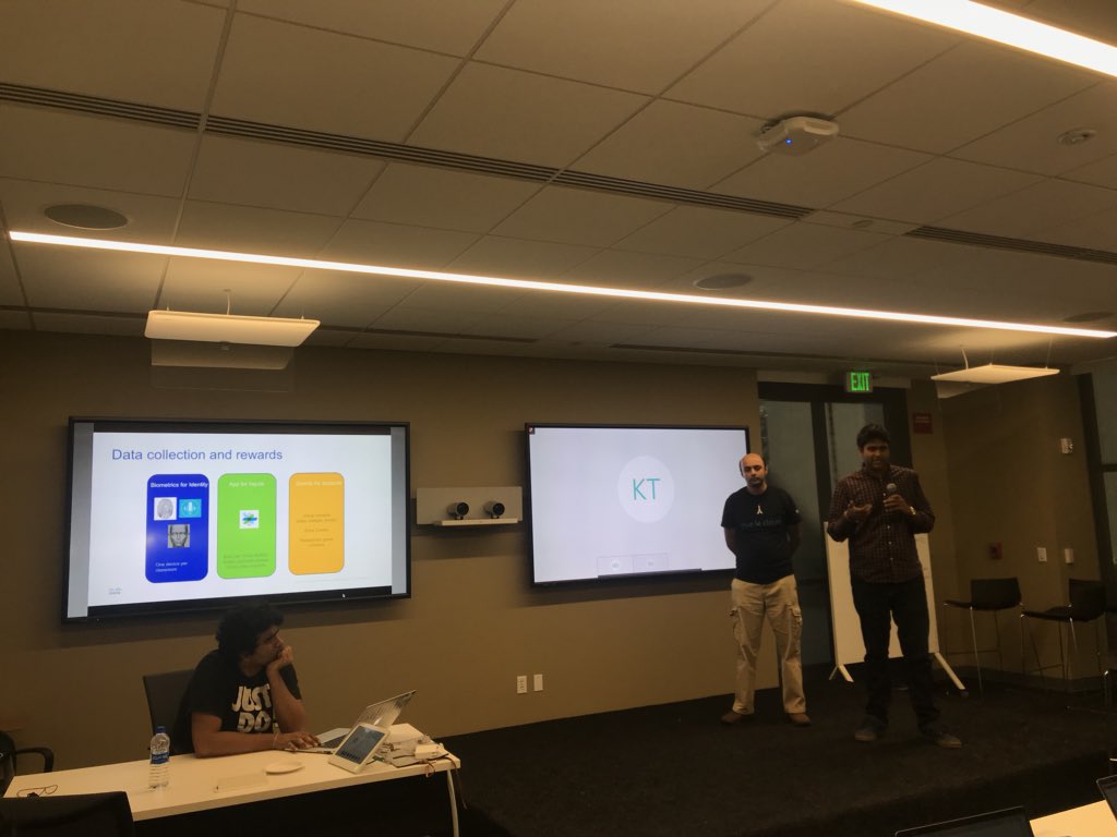 silrodrigar's tweet photo. #SocialChain presenting their solution on #MercyCorp #SocialImpact leveraging bots and blockchain https://t.co/CZJjJUx8TA