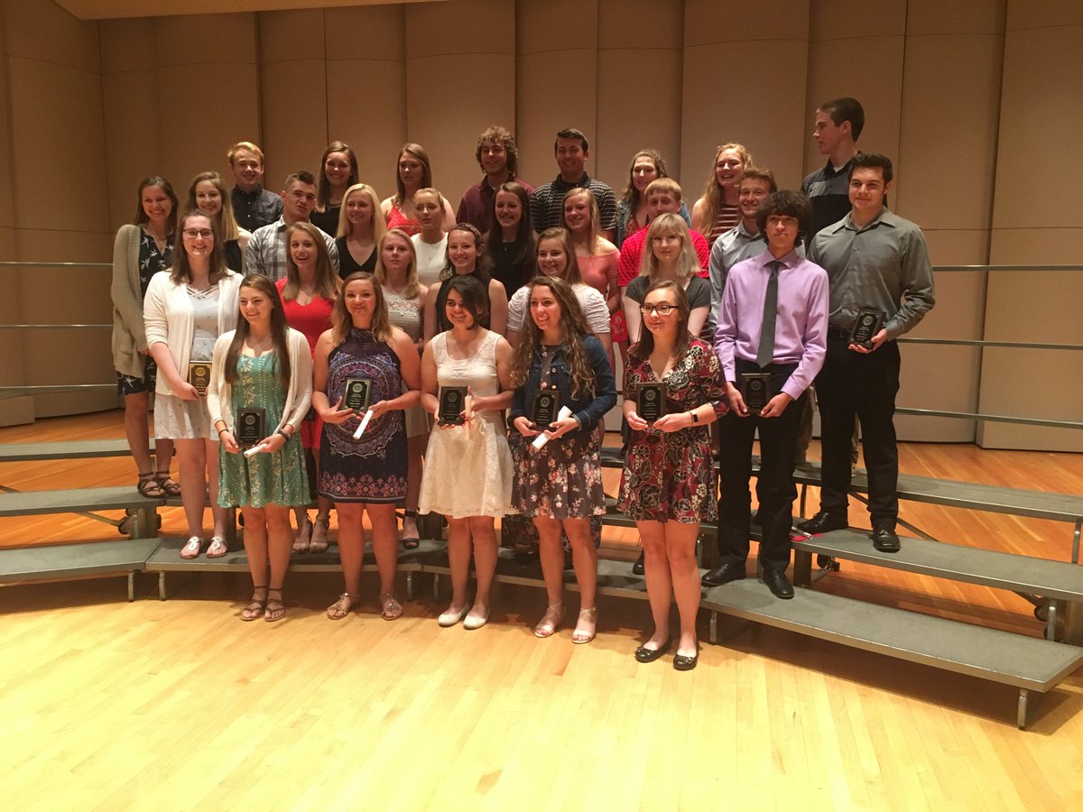dpauli1's tweet photo. Rotary Honor Award recipients, congratulations! #edgertonproud https://t.co/QDSAu8h3LT
