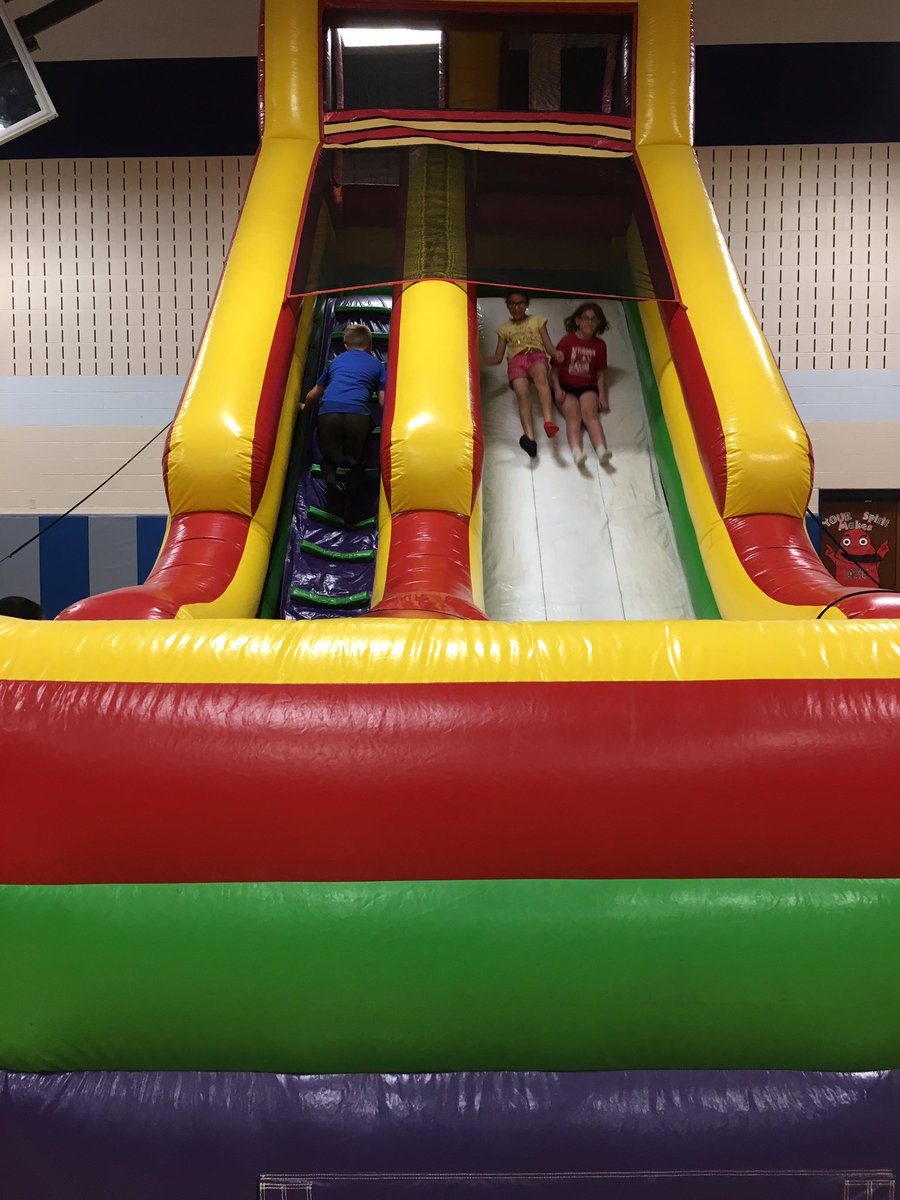 joanna_wiles's tweet photo. Climb to the Top!! #kprepready @BriarwoodES https://t.co/Pma25TpJXg