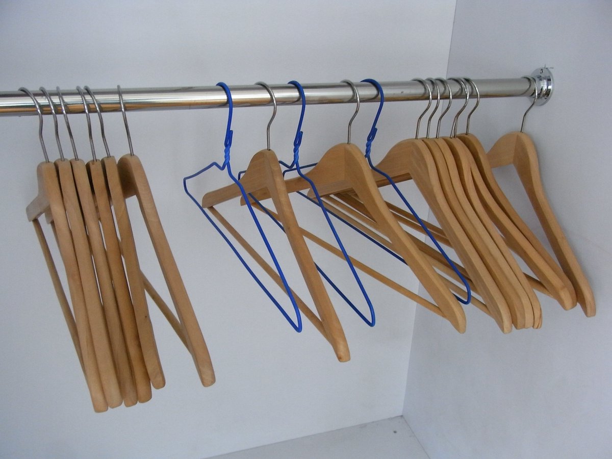 IronFastLTD's tweet photo. Just finished for the day but remember if u want you weeks washing done come by tomorrow and we can guarantee clean, pressed clothes. #friday #work #ironing #drycleaners #laundry https://t.co/tjtGRvhQyR