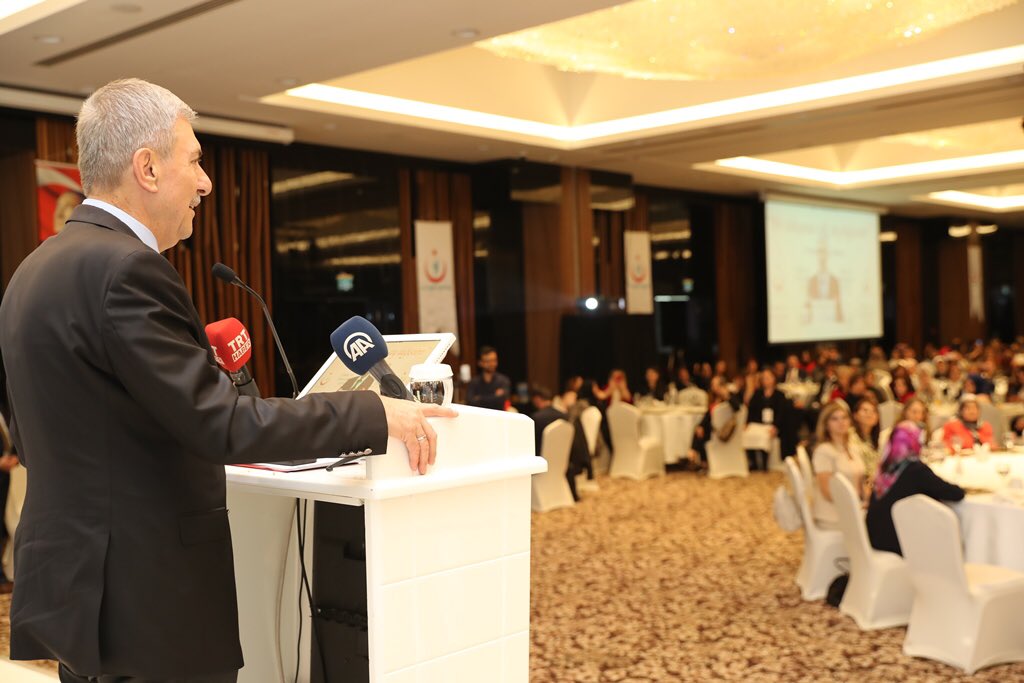 Dr_Demircan's tweet photo. Sağlık ordusunun vazgeçilmezleri; şifa dağıtan, müşfik ebe ve hemşirelerin ebeler ve hemşireler gününü  kutluyor, başarı ve mutluluklar diliyorum. https://t.co/lvMKnRSh2R
