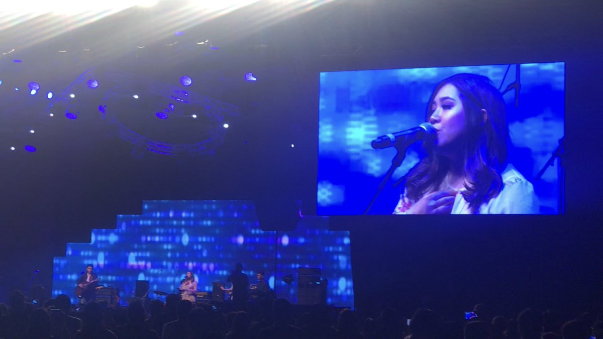 joycavely's tweet photo. What a night! Thank you Urbandub and Moira ❤️❤️❤️ #moiraindubai #urbandubindubai #fluidevents https://t.co/sWFFj5kn6n