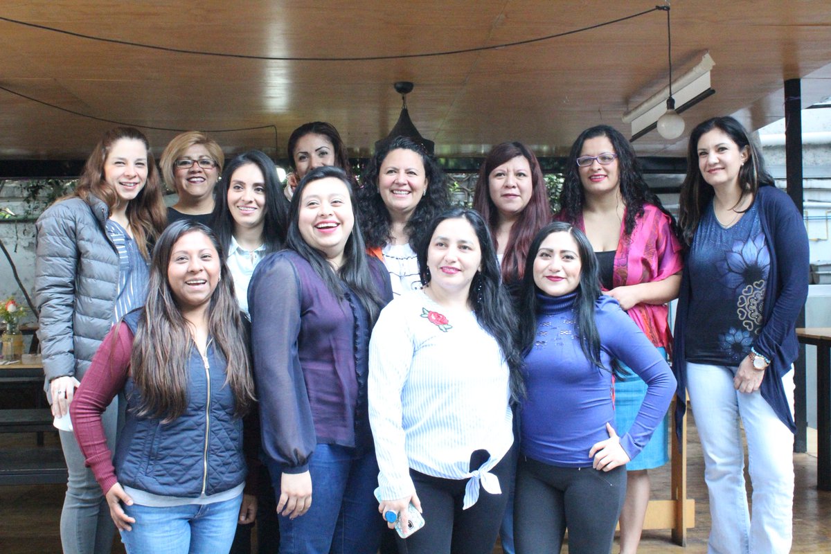 enovamx's tweet photo. En #ENOVA reconocemos la fuerza interior que las mamás reflejan en todo lo que hacen, esa pasión con la que nos motivan a lograr metas. Celebramos y compartimos nuestras felicitaciones con todas las mamás #Enovers. #FelízDíaDeLasMadres https://t.co/xcDeZLZhqN