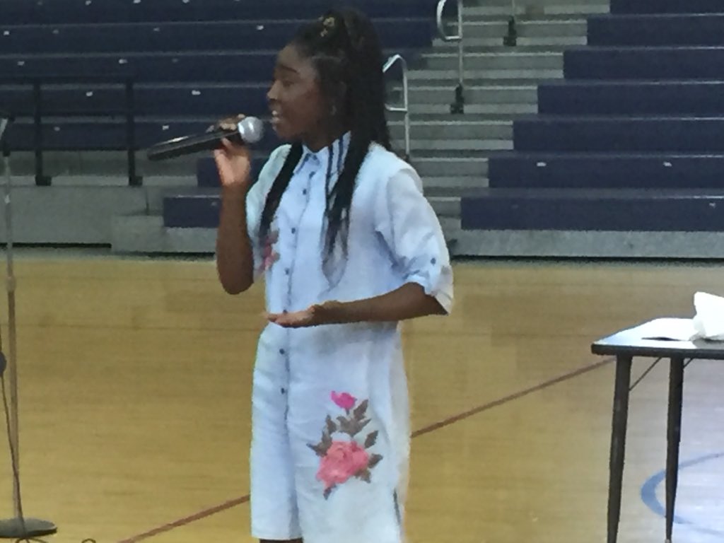 PIC_FCPS's tweet image. #awesomeSHOW #BULLDOGstrong!!  @suptking @caoshalonda