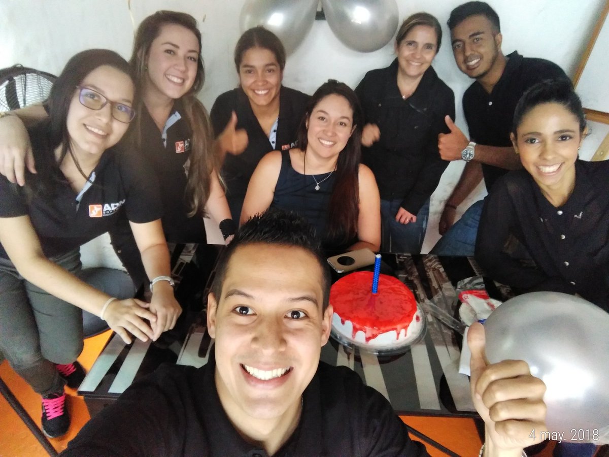 ADNSoftwareCo's tweet photo. Así hemos celebrado nuestros #14años. Somos una empresa agradecida de poder seguir contando con personas que nos hacen grandes. #ADNSoftware #CumpleañosADN https://t.co/uvoqXxN8uN