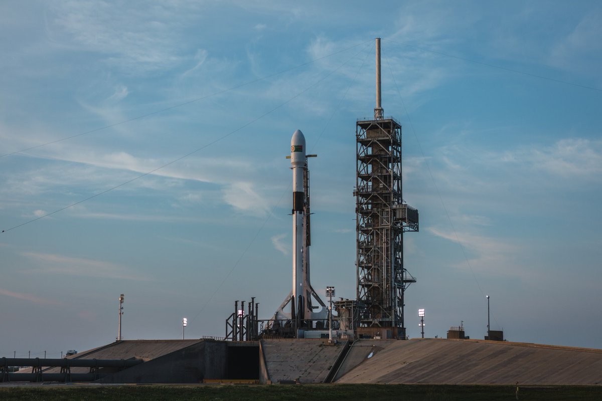 Rainmaker1973's tweet photo. All systems looking good for Falcon 9’s launch of Bangabandhu Satellite-1. Weather is 70% favorable for today's launch window, which opens at 4:14 p.m. EDT, 20:14 UTC. https://t.co/ic73sM9djD https://t.co/OQQzwKG9fN